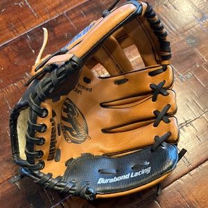 Youth baseball, softball glove - never used